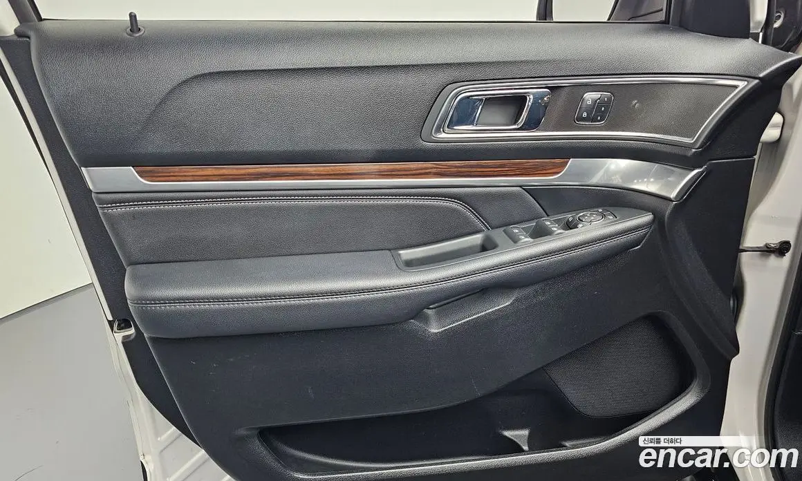 Ford Explorer 2018 2.3 АКПП, фото 14