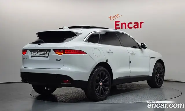 Jaguar F-Pace 2017 2.0 АКПП, миниатюра 2 Jaguar F-Pace 2017 2.0 АКПП, миниатюра 2