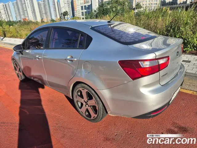 Kia Pride 2013 1.6 АКПП, миниатюра 3