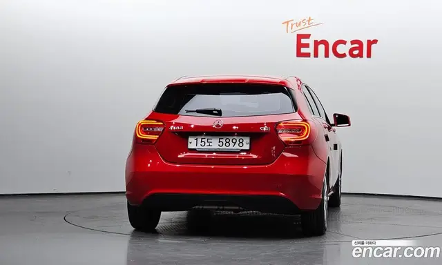 Mercedes-Benz A-Class 2015 1.5 АКПП, миниатюра 4
