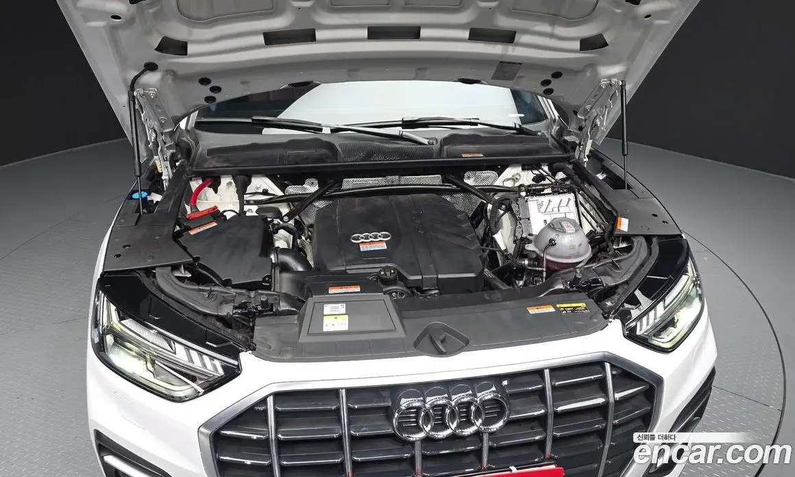Audi Q5 2023 2.0 АКПП, фото 5