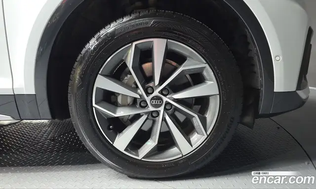 Audi Q5 2023 2.0 АКПП, миниатюра 6