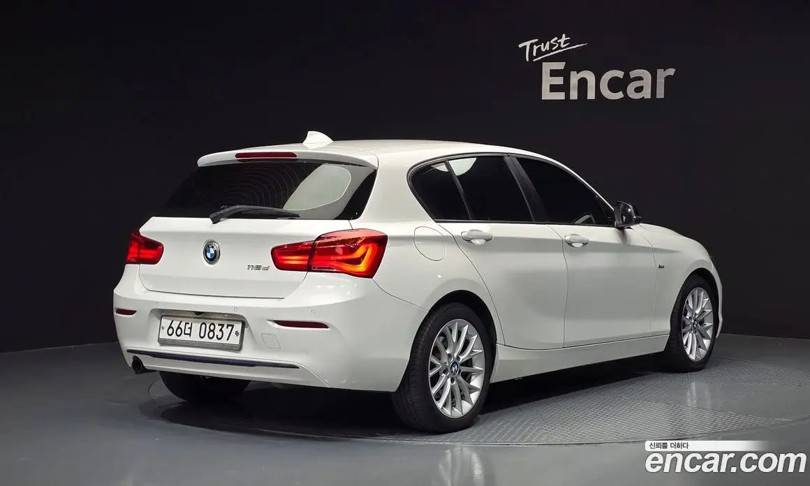 BMW 1 серия 2015 2.0 АКПП, фото 2 BMW 1 серия 2015 2.0 АКПП, фото 2