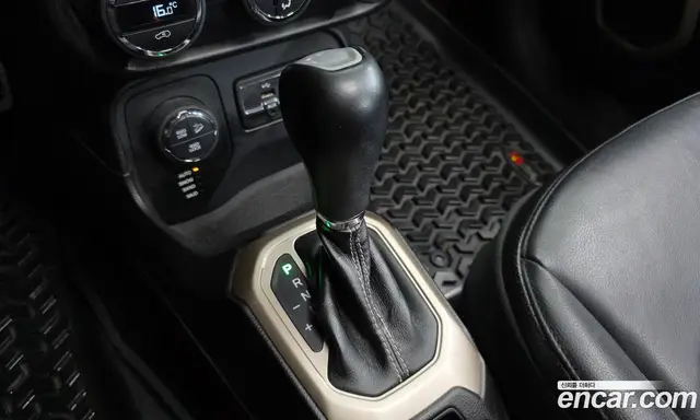 Jeep Renegade 2015 2.0 АКПП, миниатюра 9