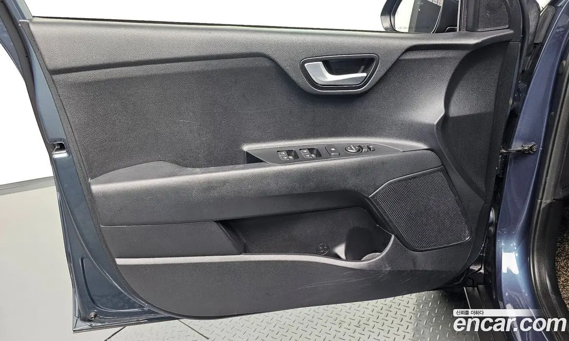 Kia Stonic 2018 1.6 АКПП, фото 13
