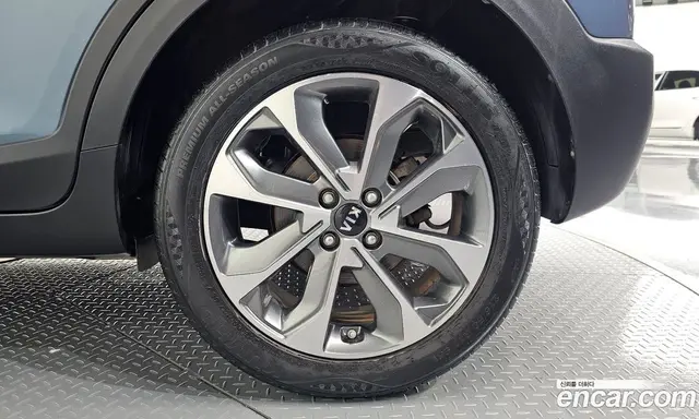 Kia Stonic 2018 1.6 АКПП, миниатюра 6