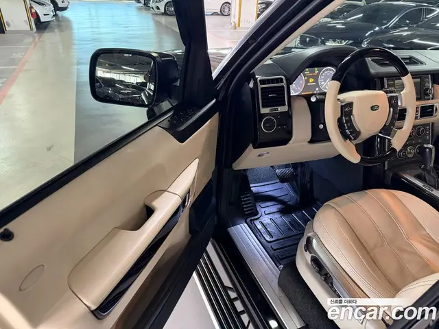 Land Rover Range Rover 2010 3.6 АКПП, миниатюра 6 Land Rover Range Rover 2010 3.6 АКПП, миниатюра 6