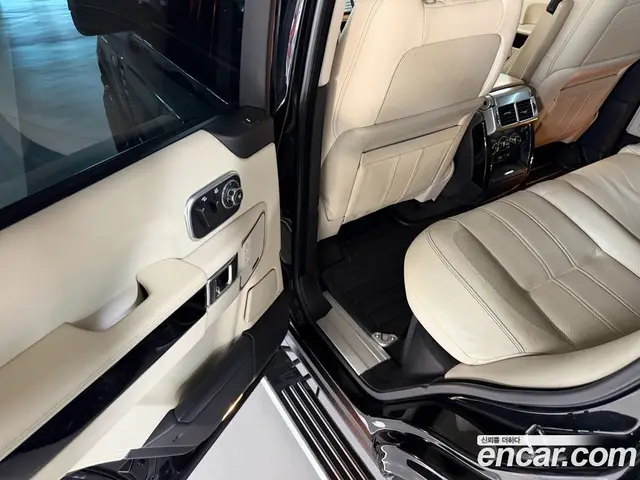 Land Rover Range Rover 2010 3.6 АКПП, миниатюра 8 Land Rover Range Rover 2010 3.6 АКПП, миниатюра 8