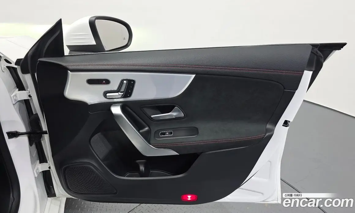 Mercedes-Benz CLA-Class 2024 2.0 АКПП, фото 14