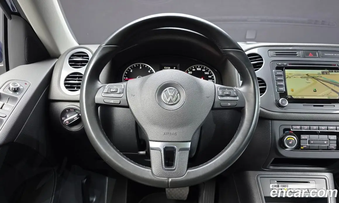Volkswagen Tiguan 2015 2.0 АКПП, фото 13