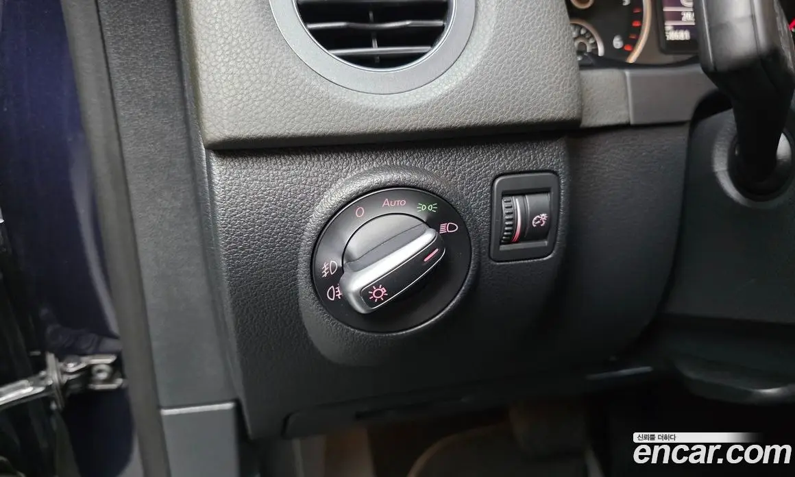 Volkswagen Tiguan 2015 2.0 АКПП, фото 18