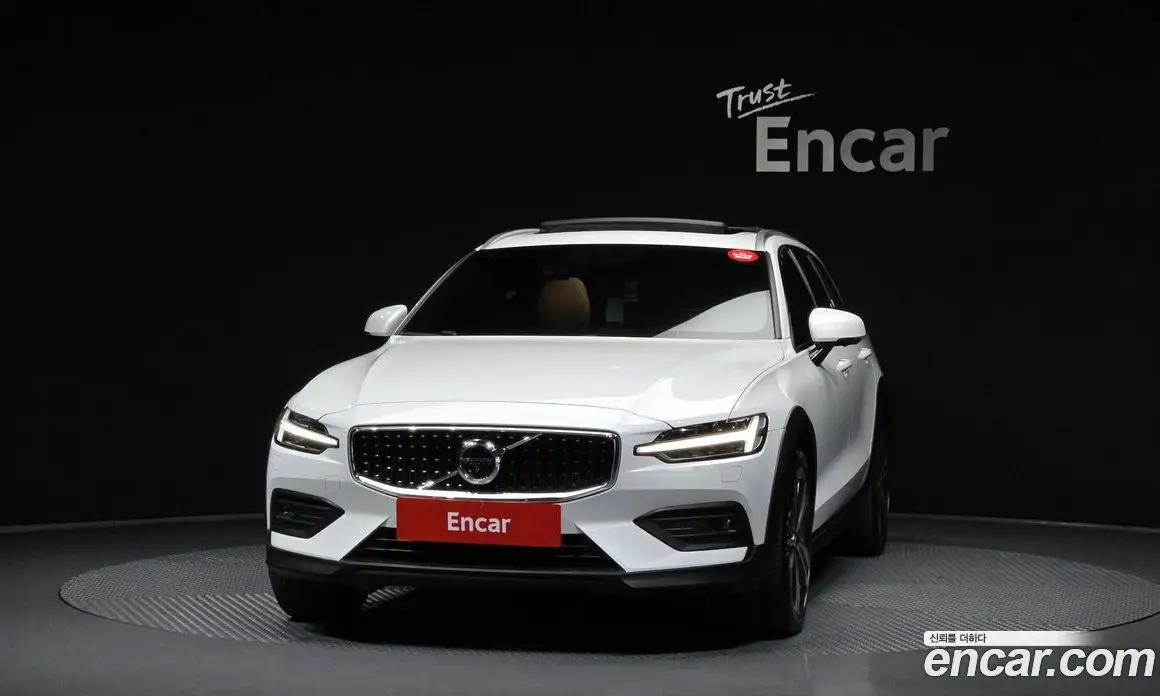 Volvo V60 2021 2.0 АКПП, фото 3