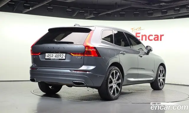 Volvo XC60 2018 2.0 АКПП, миниатюра 2