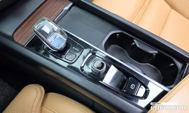 Volvo XC60 2022 2.0 АКПП, миниатюра 11