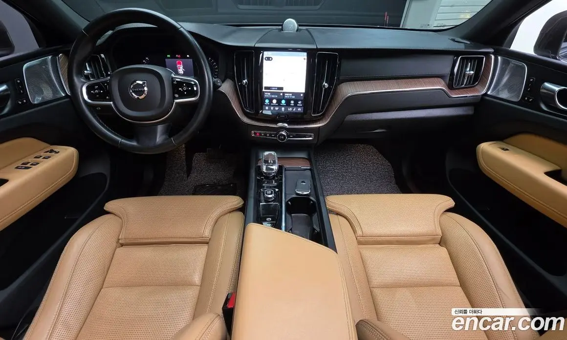 Volvo XC60 2022 2.0 АКПП, фото 9