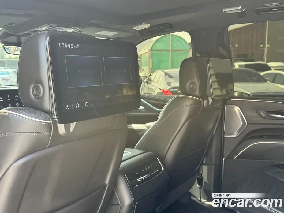Cadillac Escalade 2022 6.2 АКПП, фото 9