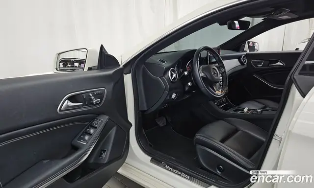 Mercedes-Benz CLA-Class 2017 2.0 АКПП, миниатюра 10 Mercedes-Benz CLA-Class 2017 2.0 АКПП, миниатюра 10
