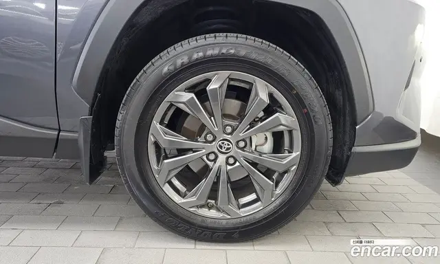 Toyota RAV4 2025 2.5 АКПП, миниатюра 7 Toyota RAV4 2025 2.5 АКПП, миниатюра 7