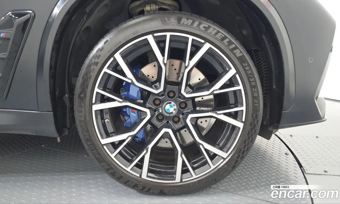 BMW X5M 2021 4.4 АКПП, фото 6 BMW X5M 2021 4.4 АКПП, фото 6