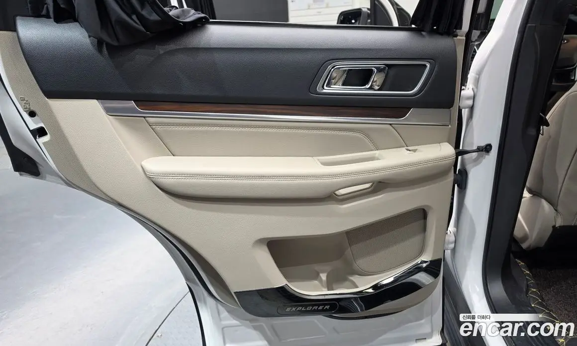Ford Explorer 2019 2.3 АКПП, фото 14
