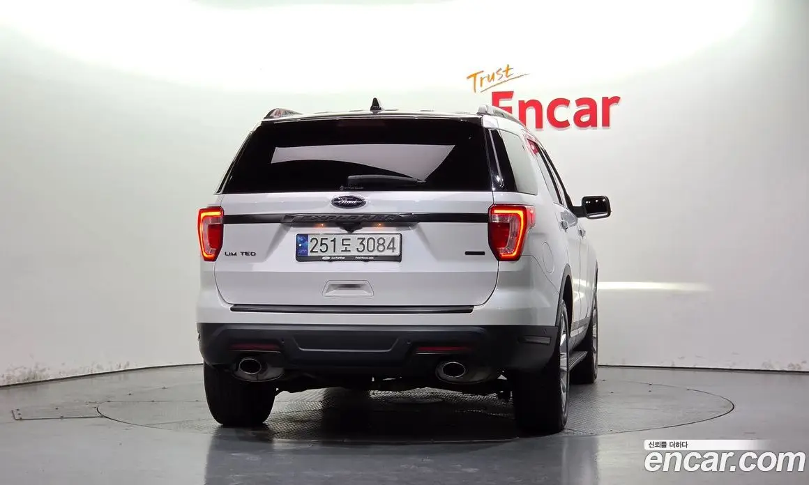 Ford Explorer 2019 2.3 АКПП, фото 3