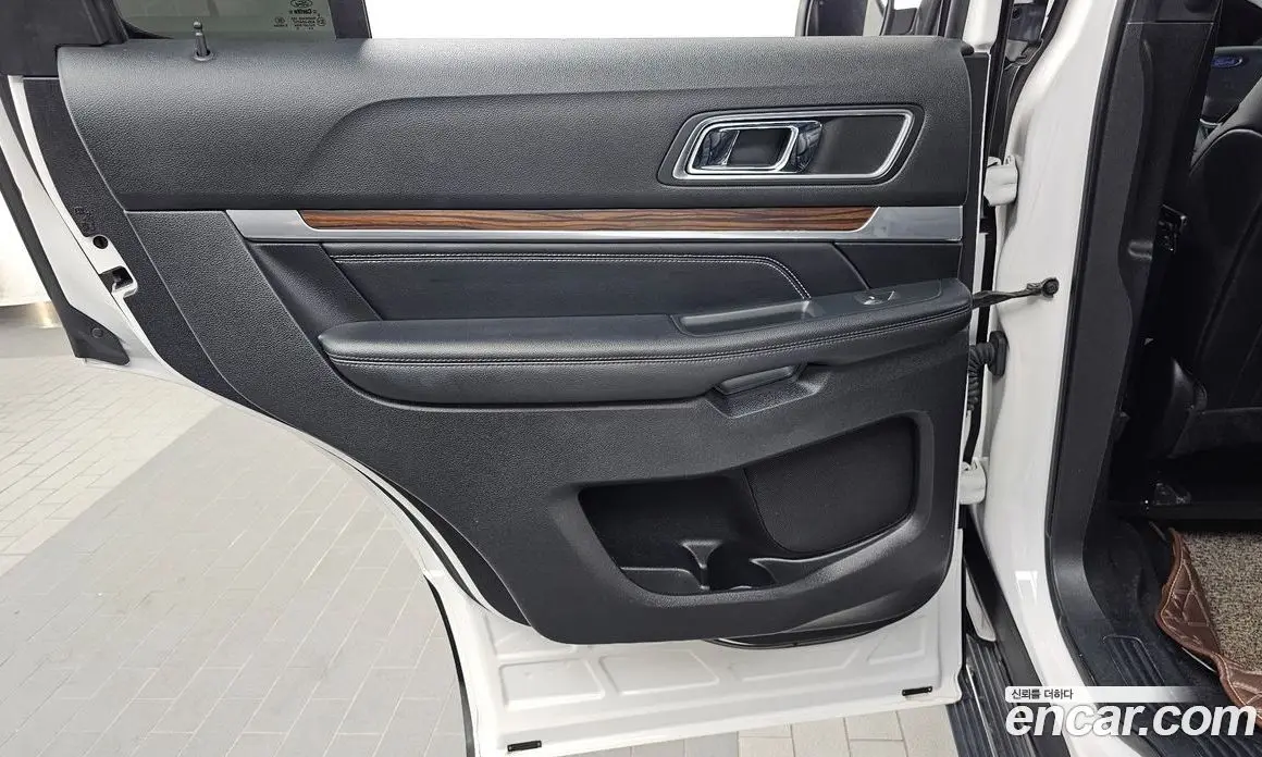 Ford Explorer 2019 2.3 АКПП, фото 15