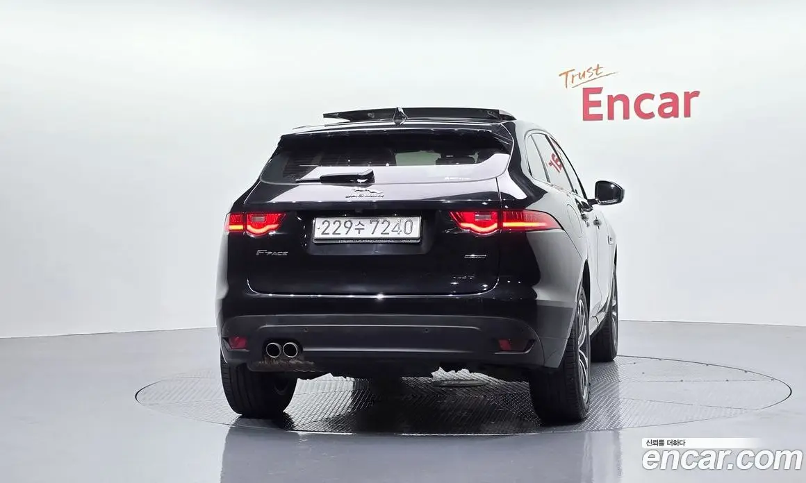 Jaguar F-Pace 2017 2.0 АКПП, фото 4