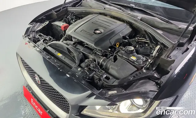 Jaguar F-Pace 2017 2.0 АКПП, миниатюра 6