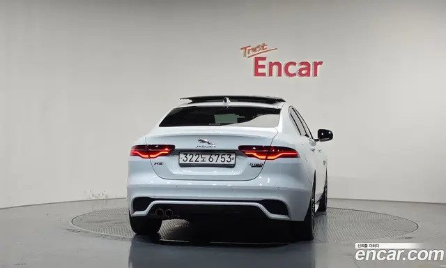 Jaguar XE 2020 2.0 АКПП, миниатюра 3