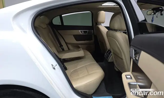 Jaguar XF 2014 2.0 АКПП, миниатюра 11