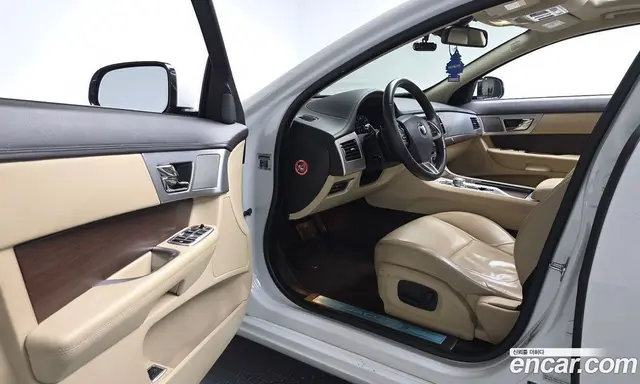 Jaguar XF 2014 2.0 АКПП, миниатюра 10