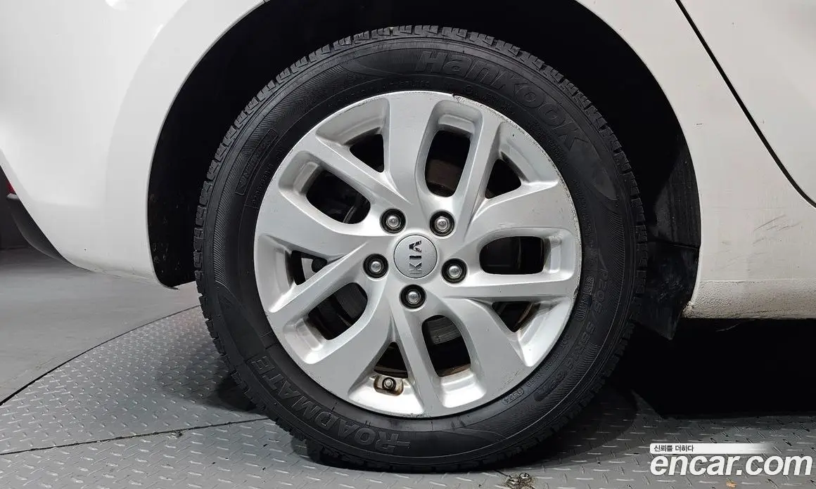 Kia Carens 2017 2.0 АКПП, фото 5