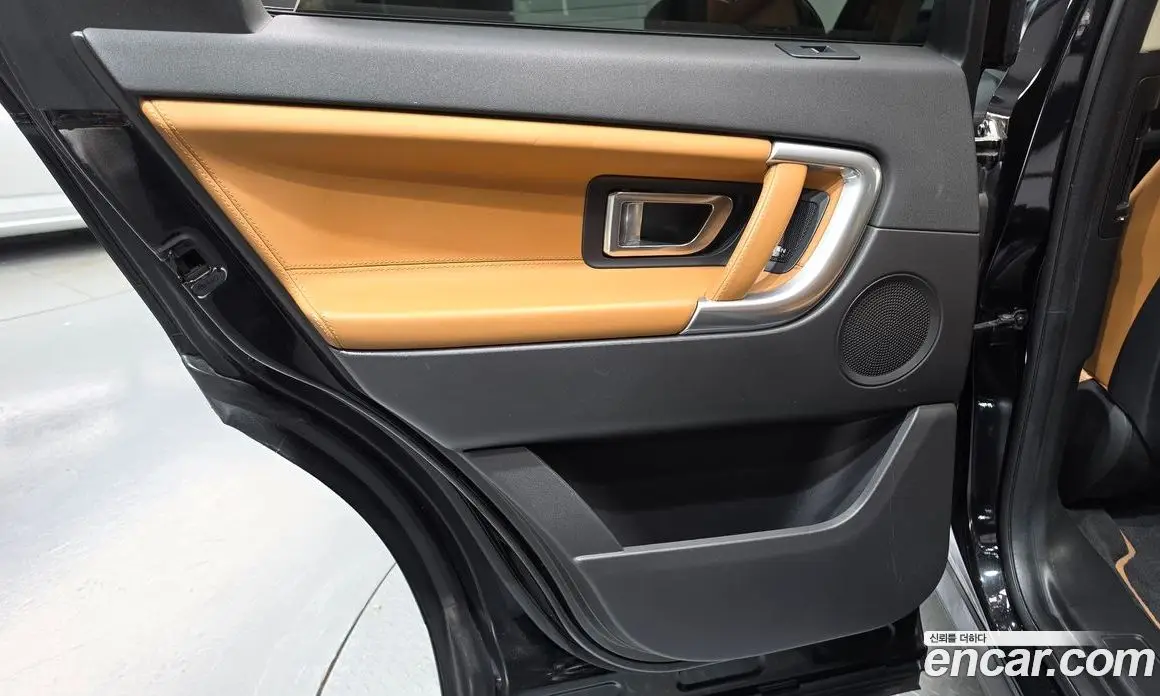 Land Rover Discovery Sport 2019 2.0 АКПП, фото 15