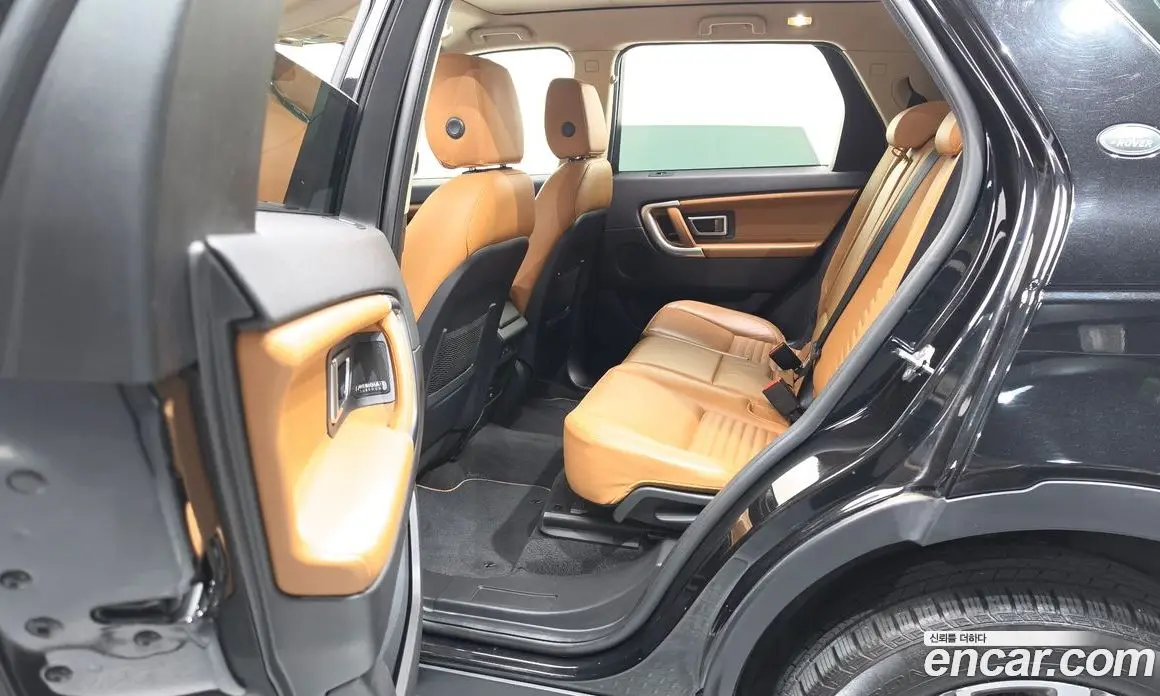 Land Rover Discovery Sport 2019 2.0 АКПП, фото 16