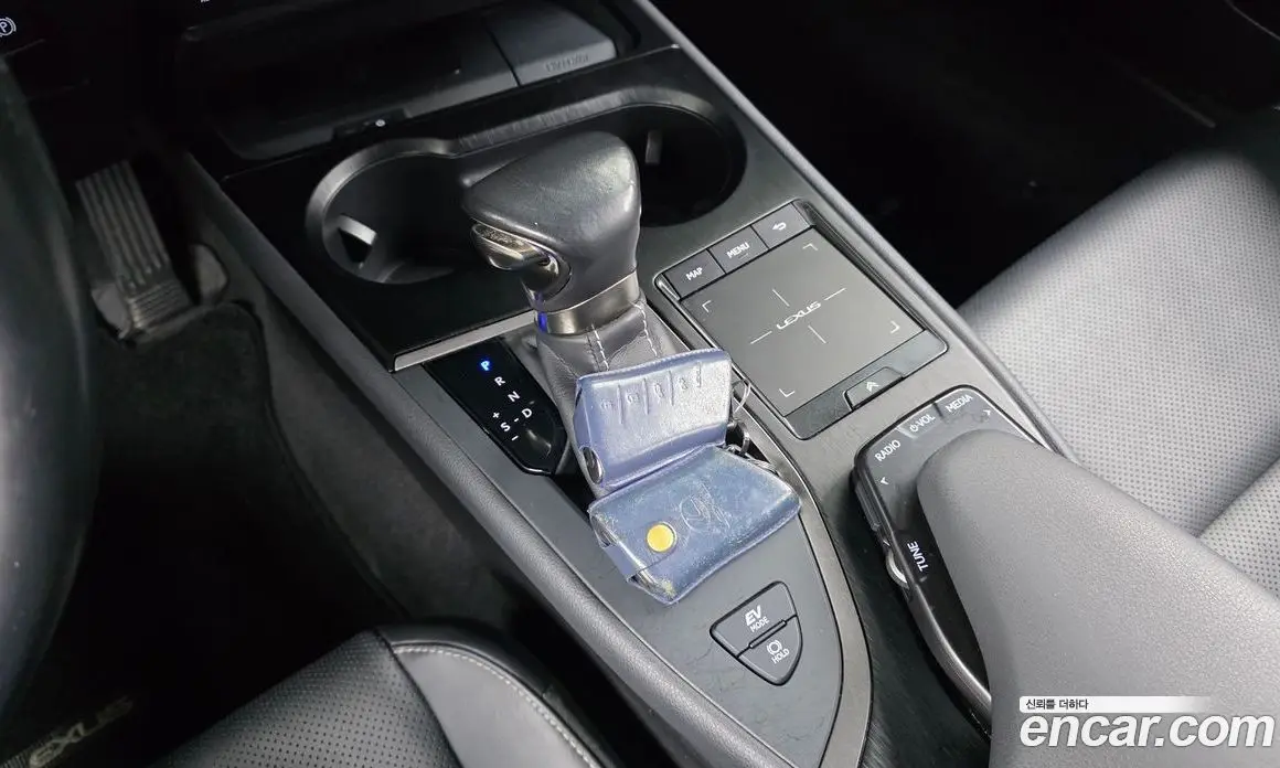 Lexus UX 2019 2.0 АКПП, фото 12