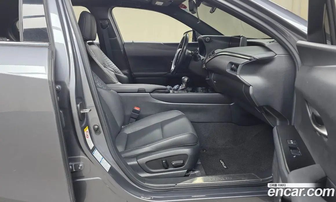 Lexus UX 2019 2.0 АКПП, фото 16