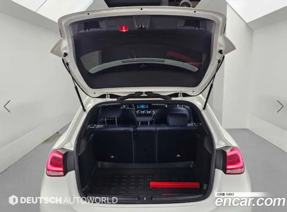 Mercedes-Benz A-Class 2020 2.0 АКПП, фото 19