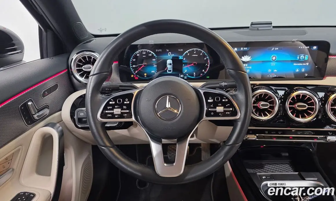 Mercedes-Benz A-Class 2021 2.0 АКПП, фото 13