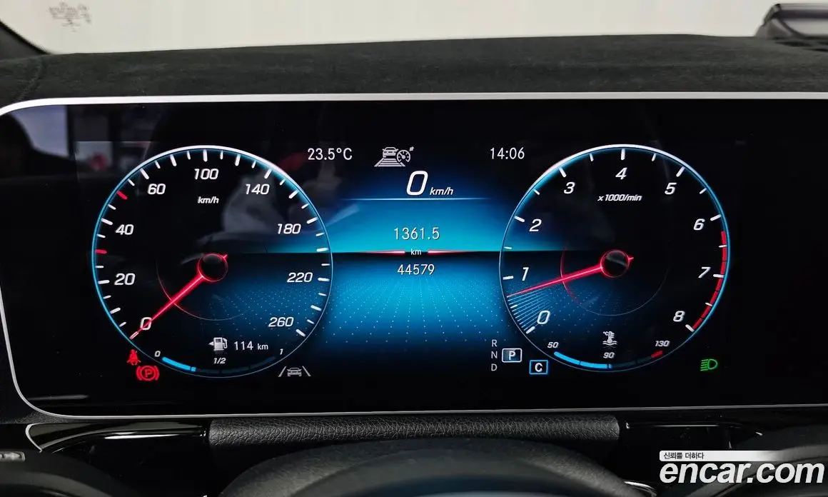 Mercedes-Benz GLA-Class 2020 2.0 АКПП, фото 11