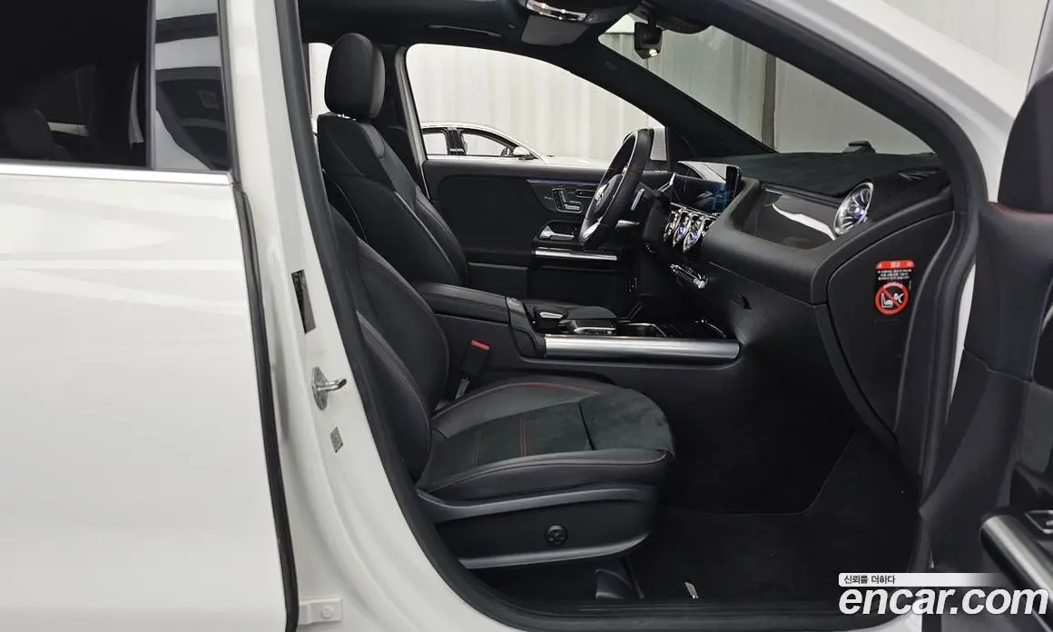 Mercedes-Benz GLA-Class 2020 2.0 АКПП, фото 17