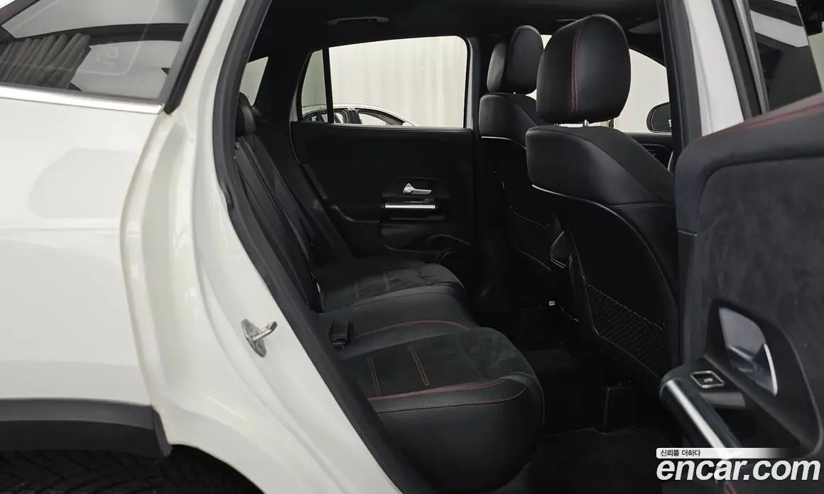 Mercedes-Benz GLA-Class 2020 2.0 АКПП, фото 18