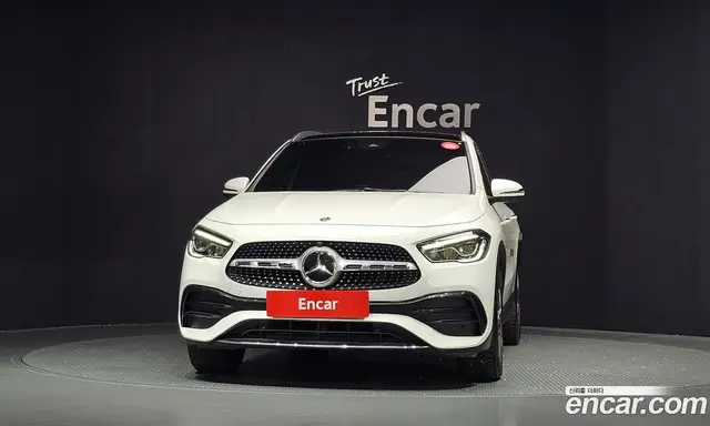 Mercedes-Benz GLA-Class 2020 2.0 АКПП, миниатюра 3