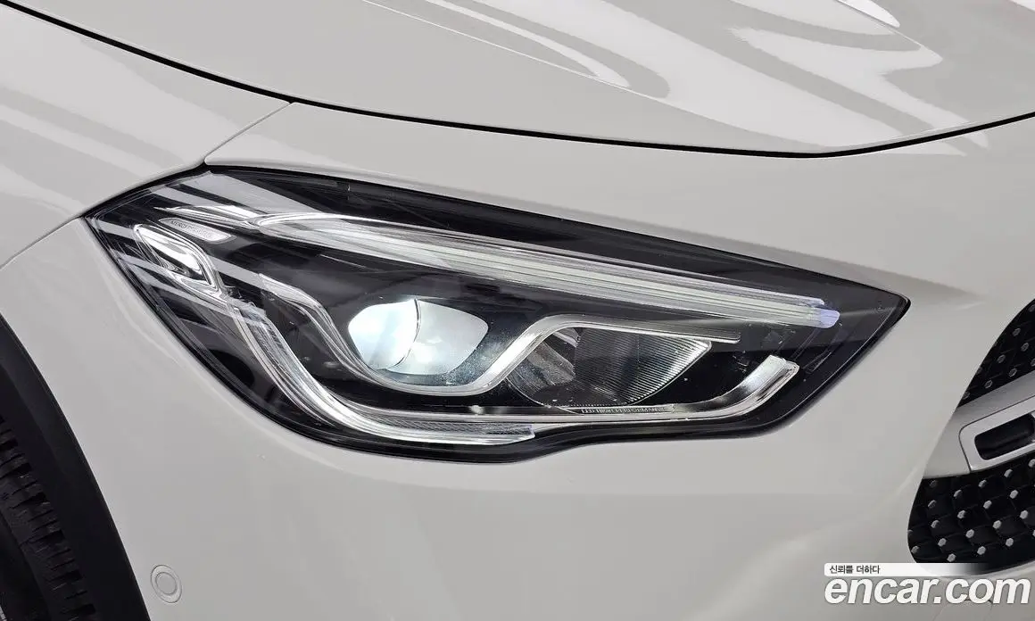 Mercedes-Benz GLA-Class 2020 2.0 АКПП, фото 8