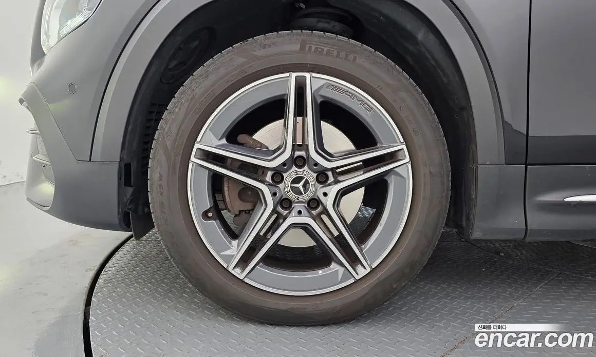 Mercedes-Benz GLB-Class 2023 2.0 АКПП, фото 5