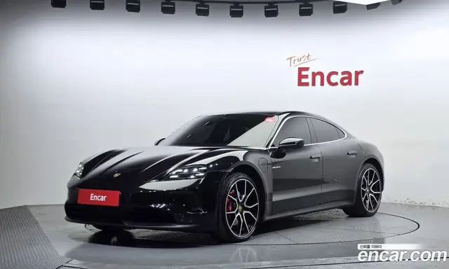 Porsche Taycan, 2025, 20 037 км