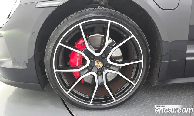 Porsche Taycan 2025 0.1 АКПП, миниатюра 5
