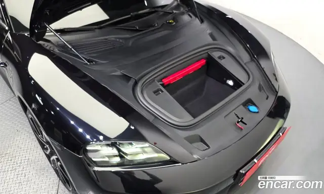 Porsche Taycan 2025 0.1 АКПП, миниатюра 6
