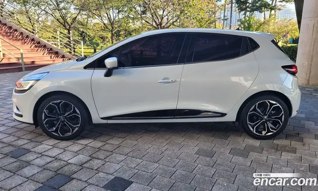 Renault (Samsung) Clio 2018 1.5 АКПП, миниатюра 4