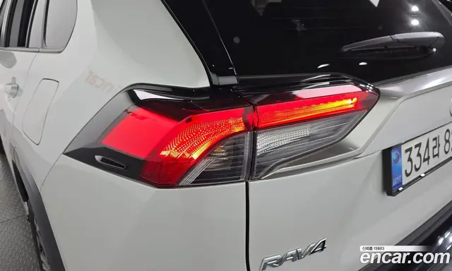 Toyota RAV4 2025 2.5 АКПП, миниатюра 8 Toyota RAV4 2025 2.5 АКПП, миниатюра 8