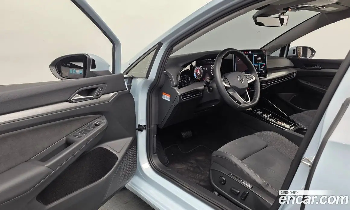 Volkswagen Golf 2025 2.0 АКПП, фото 12